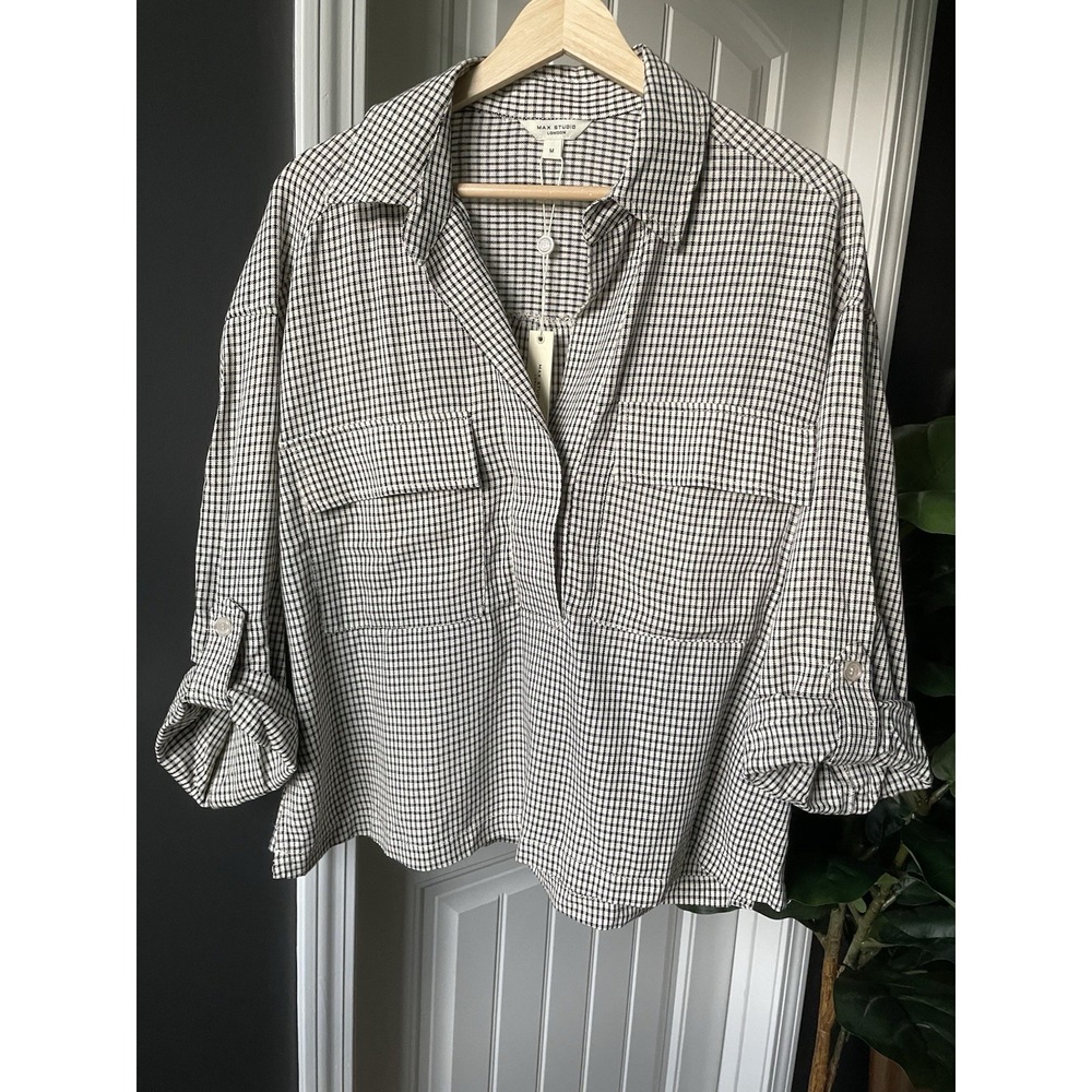 NWT Max Studio Black Cream Check Houndstooth Roll Tab L/S Cropped V-Neck Top M